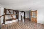 Einfamilienhaus Hilzingen - 7 Zimmer, 215 m&sup2;, 585.000&euro; | Angebot:25879468