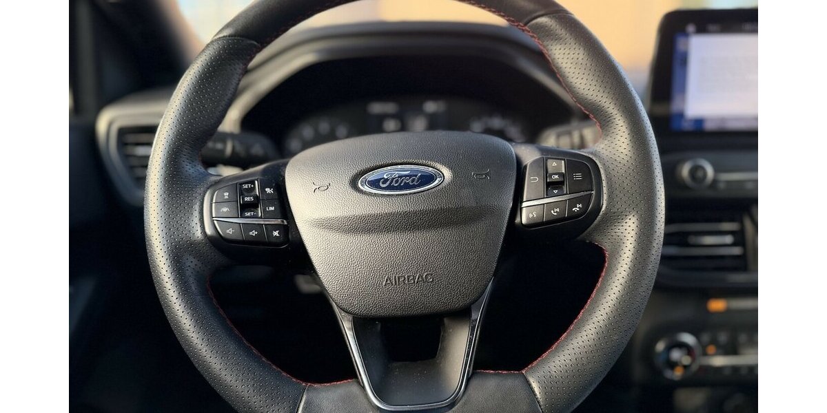 Ford Focus ST-Line / Keyless / Kamera / Carplay 68.000 km 16.990 &euro; Mönchengladbach 41066
