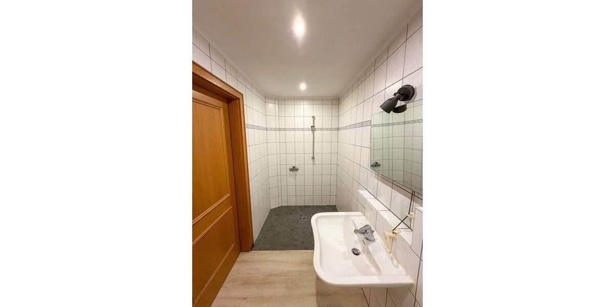 Mehrfamilienhaus, Wohnhaus Stolberg (Rheinland) / Büsbach Büsbach - 7 Zimmer, 173 m&sup2;, 345.000&euro; | Angebot:25686987