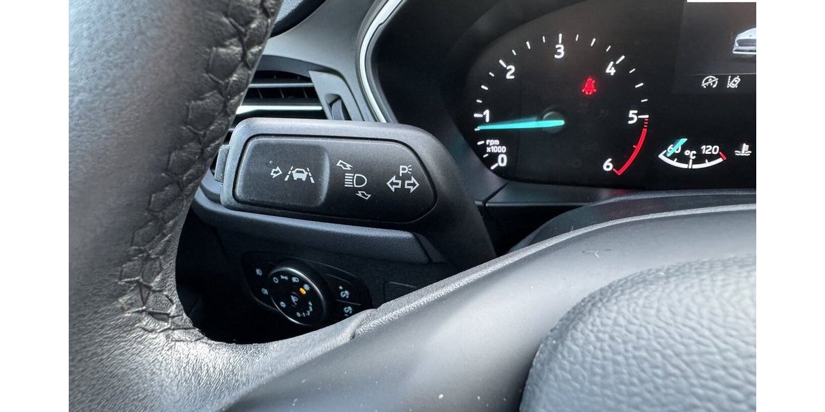 Ford Focus EcoBlue.Nav.Temp.Serv-Neu.EU6 GARANTIE.1Hd 93.000 km 12.900 &euro; Erftstadt 50374