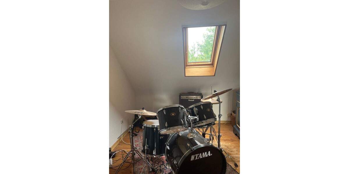 Freistehendes Einfamilienhaus mit viel Charme! 7 zimmer