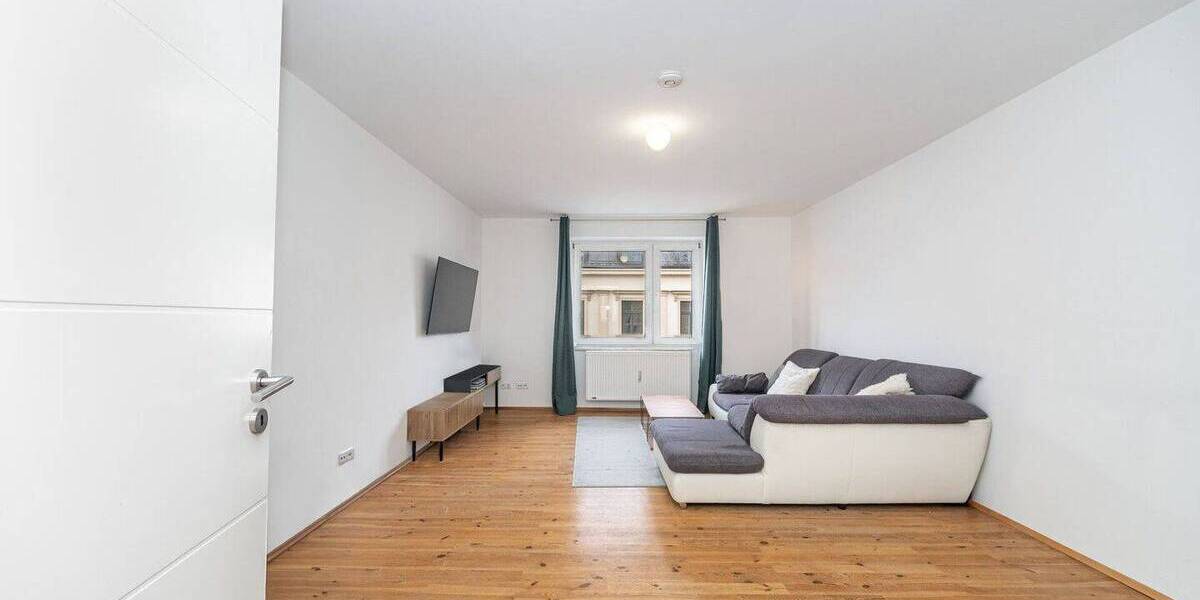 Etagenwohnung München Altstadt-Lehel - 4 Zimmer, 111 m&sup2;, 998.000&euro; | Angebot:26343540