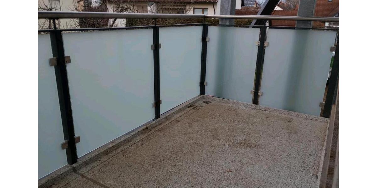 Etagenwohnung Neutraubling - 2 Zimmer, 64 m&sup2;, 900&euro; | Angebot:25403447