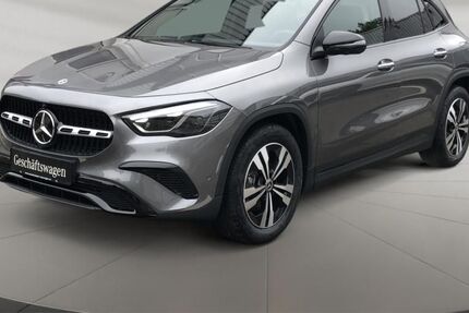 Mercedes-Benz GLA 180 5.652 km 40.124 &euro; Neckarsulm-Obereisesheim 74172