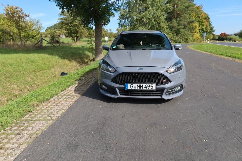 Ford Focus 183.000 km 11.500 € Eiterfeld 36132