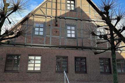 Kernsanierte 3 Zi.-Wohnung mit Garten direkt auf dem Deich! 3 zimmer