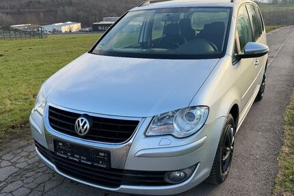 VW Touran 181.000 km 5.490 &euro; Kirchhundem 57399