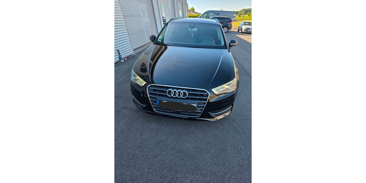 Audi A3 165.000 km 12.900 &euro; Helmenzen 57612