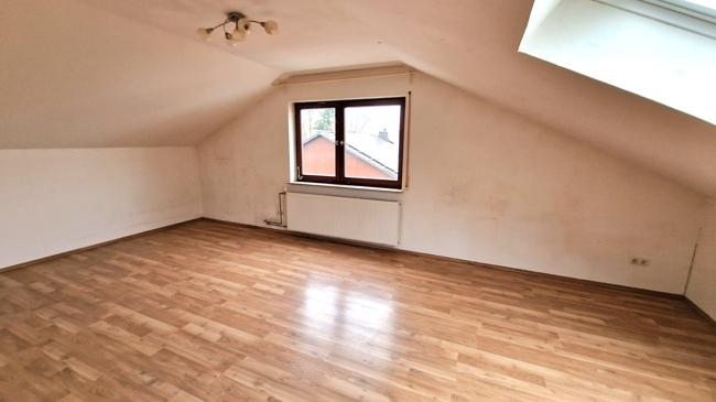 Einfamilienhaus Gemmingen - 6 Zimmer, 220 m&sup2;, 1.850&euro; | Angebot:25990741