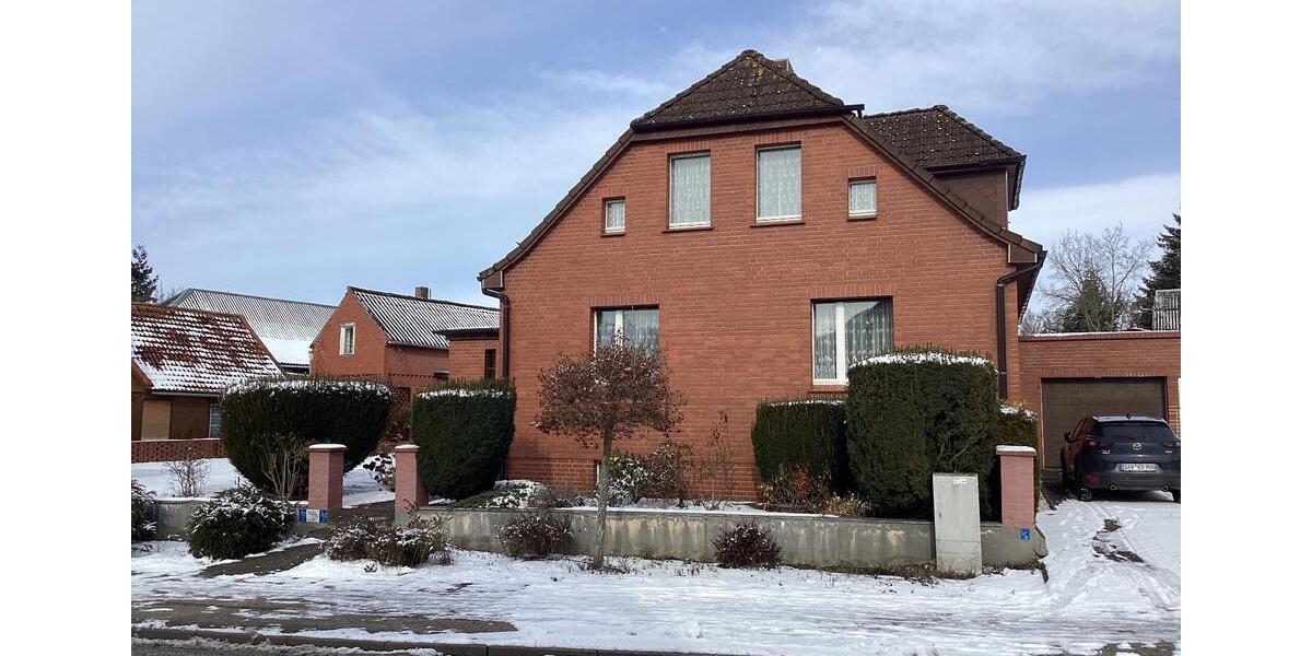 Einfamilienhaus Beetzendorf - 6 Zimmer, 160 m&sup2;, 185.000&euro; | Angebot:25601929