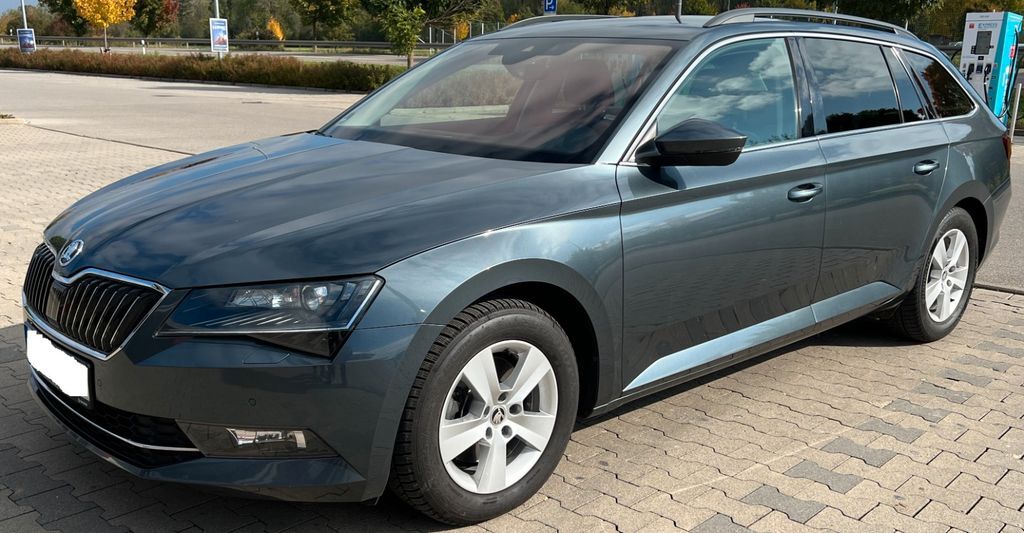 Skoda Superb 155.000 km 19.500 € Kaufbeuren 87600