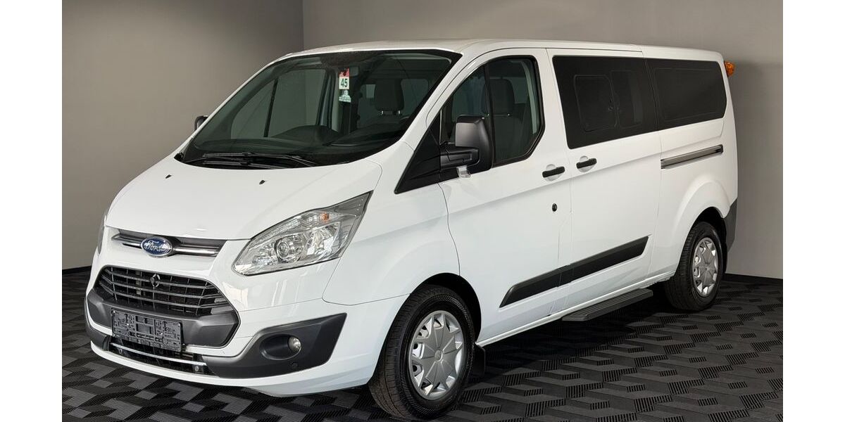 Ford Tourneo Custom 188.000 km 15.999 &euro; Sande 26452