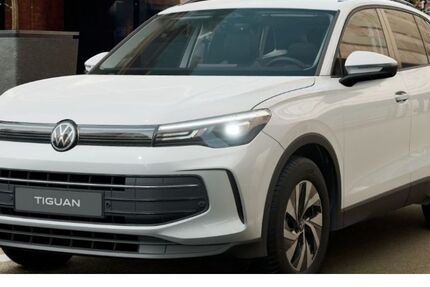 VW Tiguan 91.600 km 23.470 &euro; Regensburg 93053