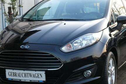 Ford Fiesta 98.000 km 7.999 &euro; Karlsruhe-Grötzingen 76229