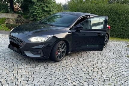 Ford Focus 119.000 km 18.990 &euro; Lindberg 94227