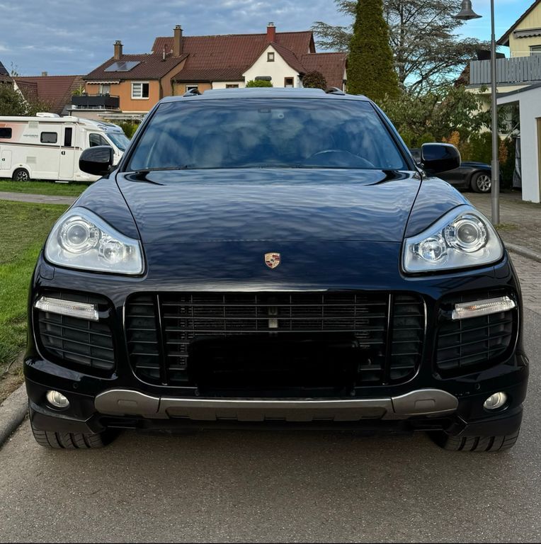 Porsche Cayenne 226.000 km 17.900 € Dettingen unter Teck 73265
