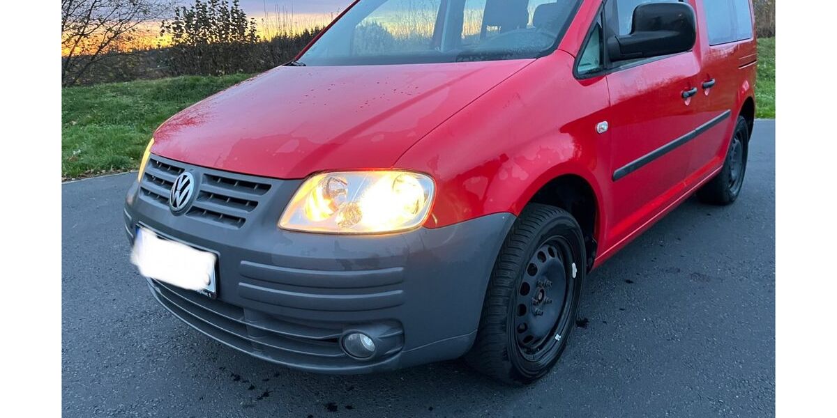VW Caddy 149.000 km 5.700 &euro; Willroth 56594
