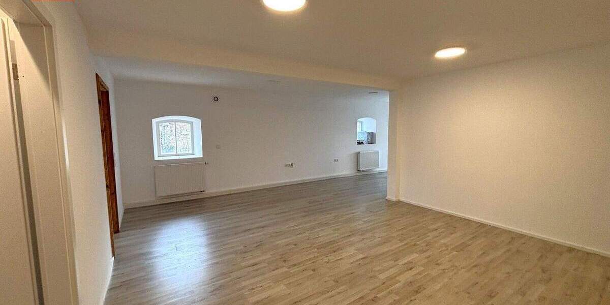 Etagenwohnung Engelthal - 3 Zimmer, 67 m&sup2;, 645&euro; | Angebot:25371220