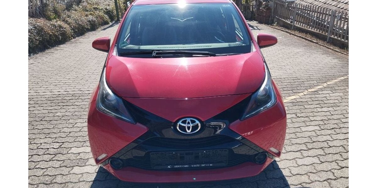 Toyota Aygo (X) 62.500 km 8.250 &euro; Lenzkirch 79853