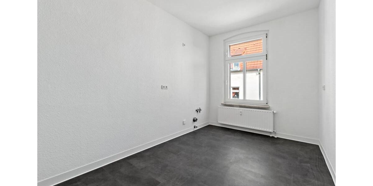 Dachgeschoßwohnung Halle (Saale) Am Wasserturm/Thaerviertel - 2 Zimmer, 60 m&sup2;, 435&euro; | Angebot:26442520