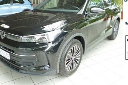 VW Tiguan 22.290 km 35.749 &euro; Wittenberg 06886