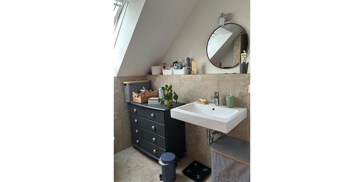 Dachgeschoßwohnung Paderborn Univiertel - 2 Zimmer, 41 m&sup2;, 680&euro; | Angebot:26408977