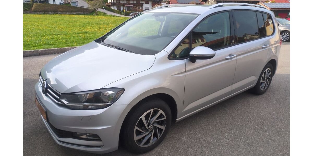 VW Touran 160.000 km 13.800 &euro; Bergen 83346
