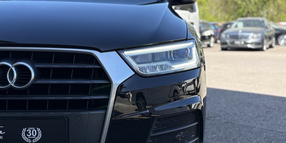 Audi Q3 2.0 TDI design Quattro DSG/LED/SHZ/NAVI/TEMPO 38.700 km 19.900 &euro; Villingen-Schwenningen 78054