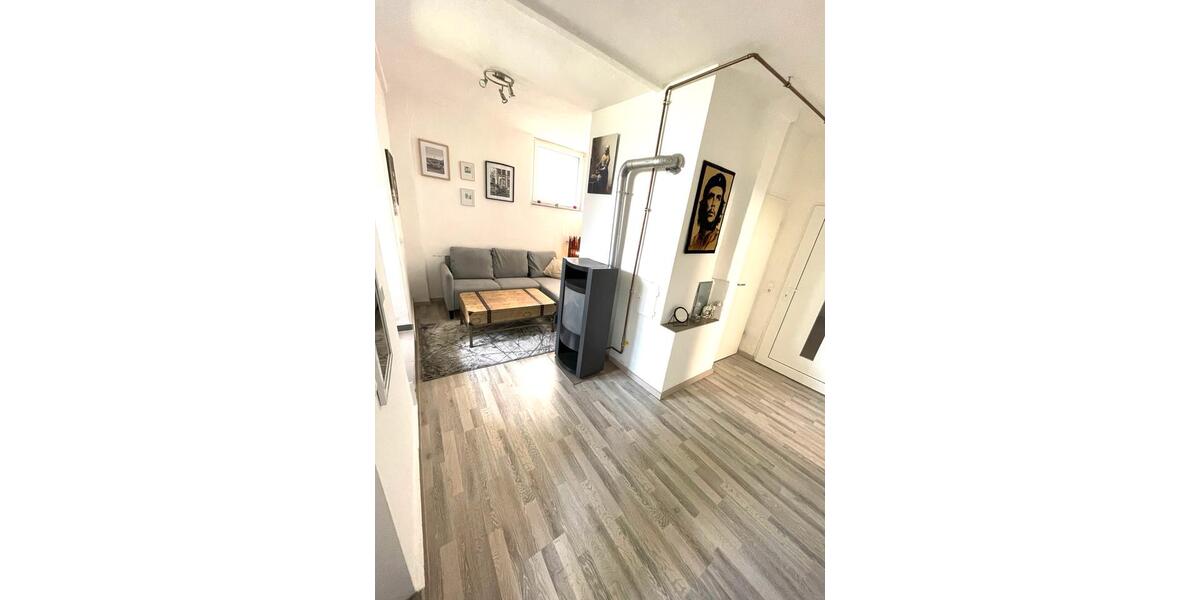 Erdgeschoßwohnung Stuttgart Zuffenhausen - 2 Zimmer, 45 m&sup2;, 700&euro; | Angebot:26012922