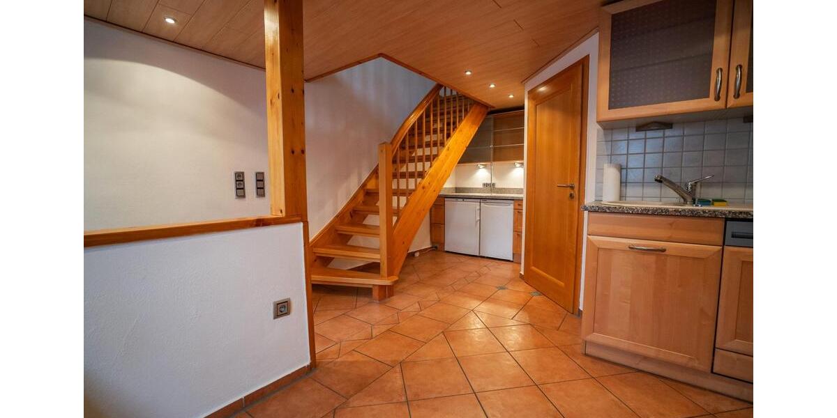 Wohnung und Haus in einem - saniertes Altstadthaus mit insgesamt 93m², EBK und Klimaanlage 3 zimmer