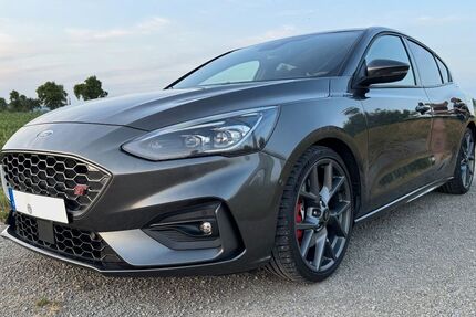 Ford Focus 23.000 km 24.888 &euro; Wiesentheid 97353