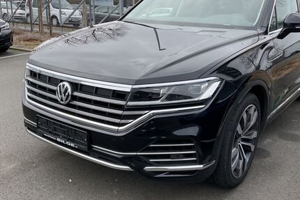 VW Touareg 157.643 km 31.997 &euro; Fürth 90763