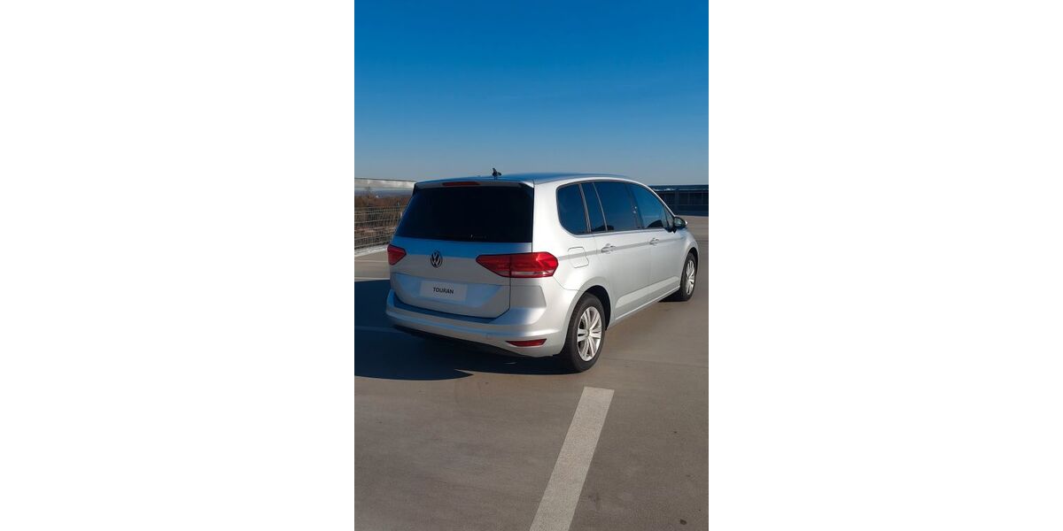 VW Touran 153.584 km 11.500 &euro; Rodgau 63110