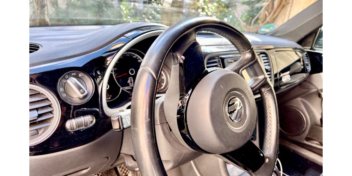 VW Beetle Cabriolet 162.000 km 13.900 &euro; Dresden 01067