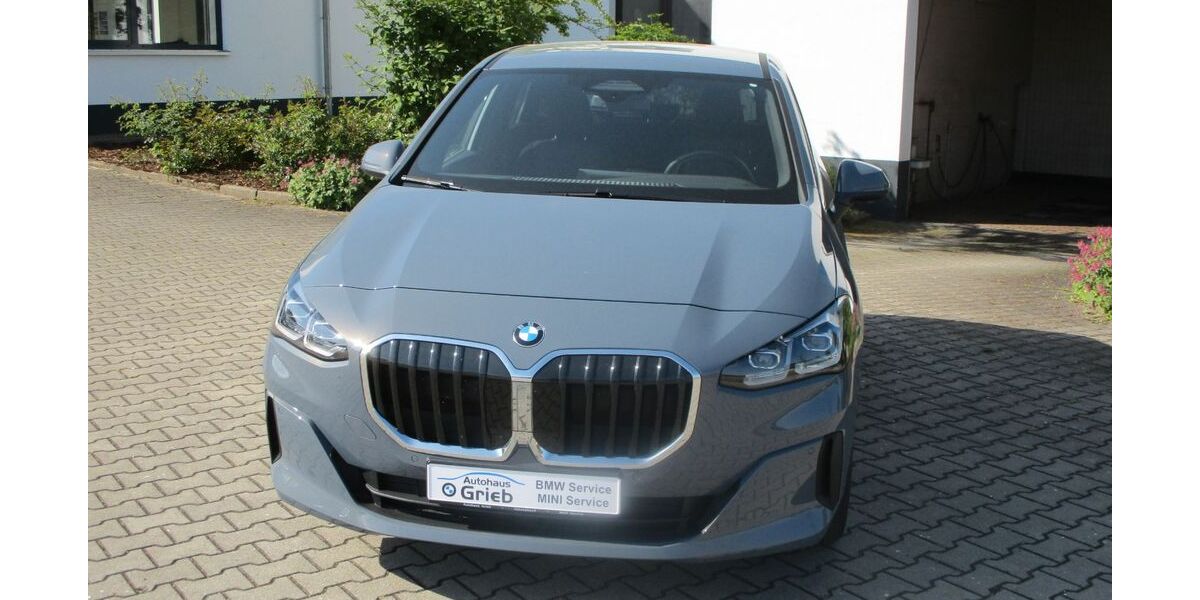 BMW 216 4.100 km 28.900 &euro; Vohenstrauß 92648