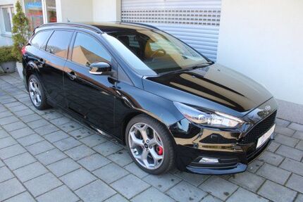 Ford Focus 136.600 km 12.950 € Chemnitz 09114