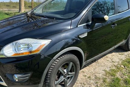 Ford Kuga 114.000 km 5.700 &euro; Augsburg 86163