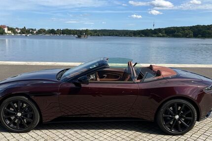 Aston Martin DB11 13.500 km 129.900 € potsdam 14480