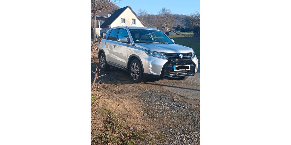 Suzuki Vitara 6.000 km 18.900 &euro; Windeck 51570
