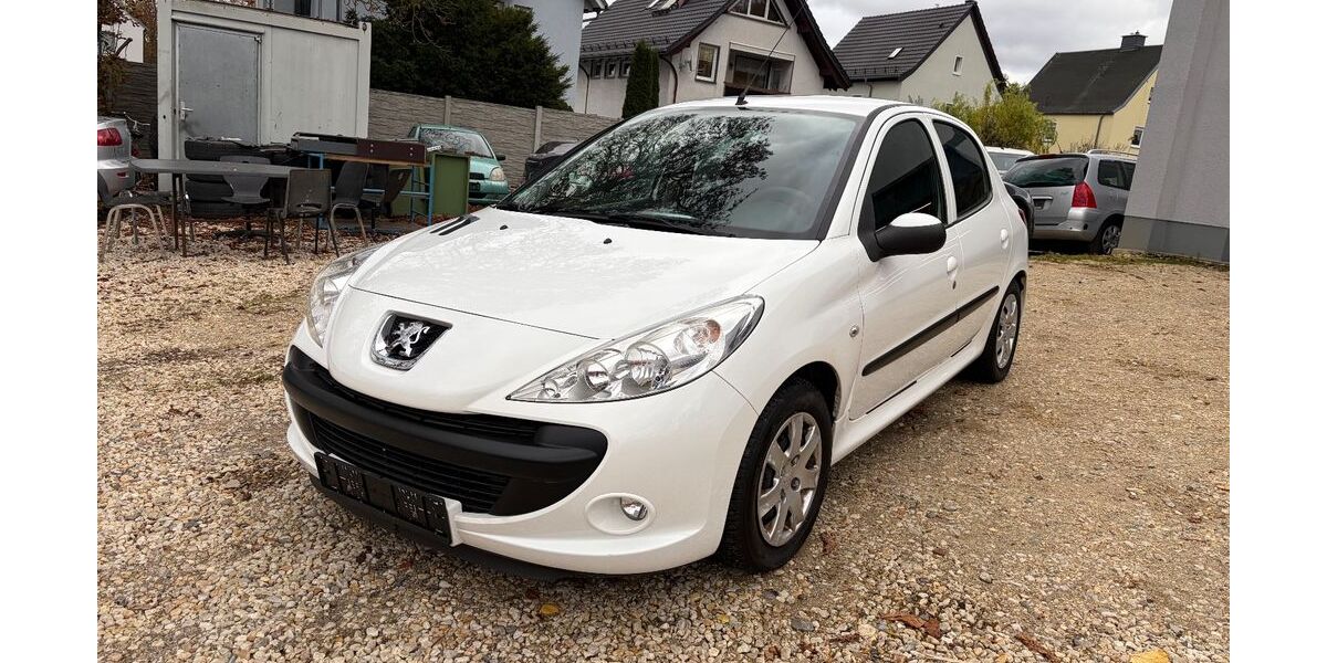 Peugeot 206 141.500 km 2.999 € Chemnitz 09114