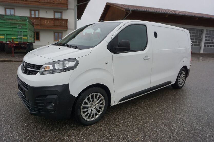 Opel Vivaro 99.400 km 13.900 € Griesstätt 83556