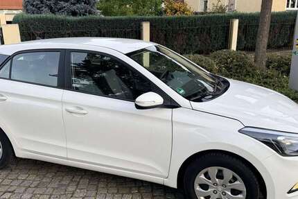Hyundai i20 97.300 km 7.900 &euro; Freital bei Dresden 01705