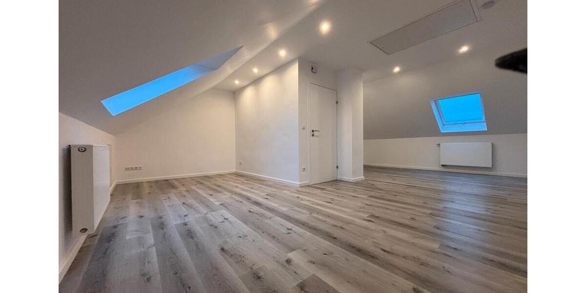 Reihenhaus Frankfurt am Main Bonames - 4.5 Zimmer, 138 m&sup2;, 2.000&euro; | Angebot:26418789