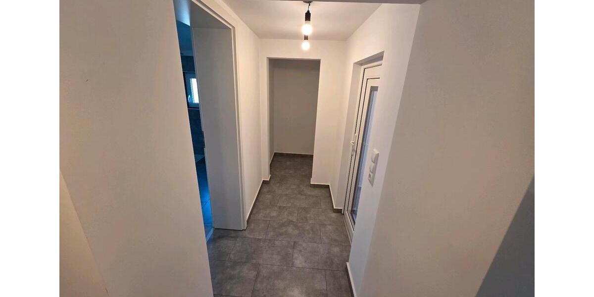 Einfamilienhaus Sundern (Sauerland) - 4 Zimmer, 140 m&sup2;, 1.400&euro; | Angebot:25975946