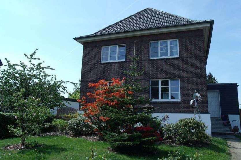 Haus zum Kaufen in Hamburg 980.000 € 151 m²