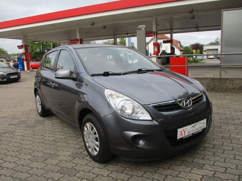 Hyundai i20 111.395 km 5.999 € Oldenburg 26133
