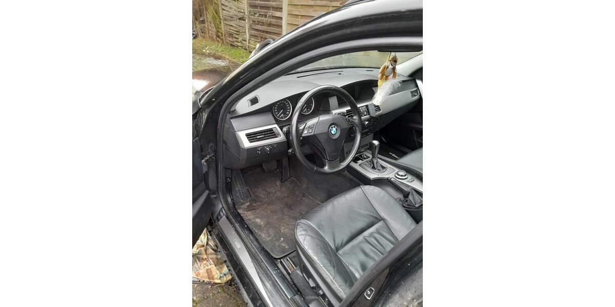 BMW 525 430.000 km 2.300 &euro; Wedel 22880