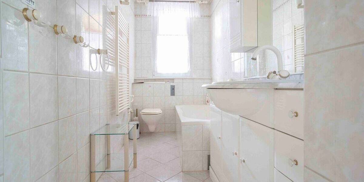 Einfamilienhaus Züssow - 7 Zimmer, 195.000&euro; | Angebot:26129549