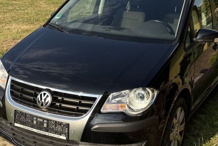 VW Touran 219.531 km 2.000 &euro; Burgsalach 91790