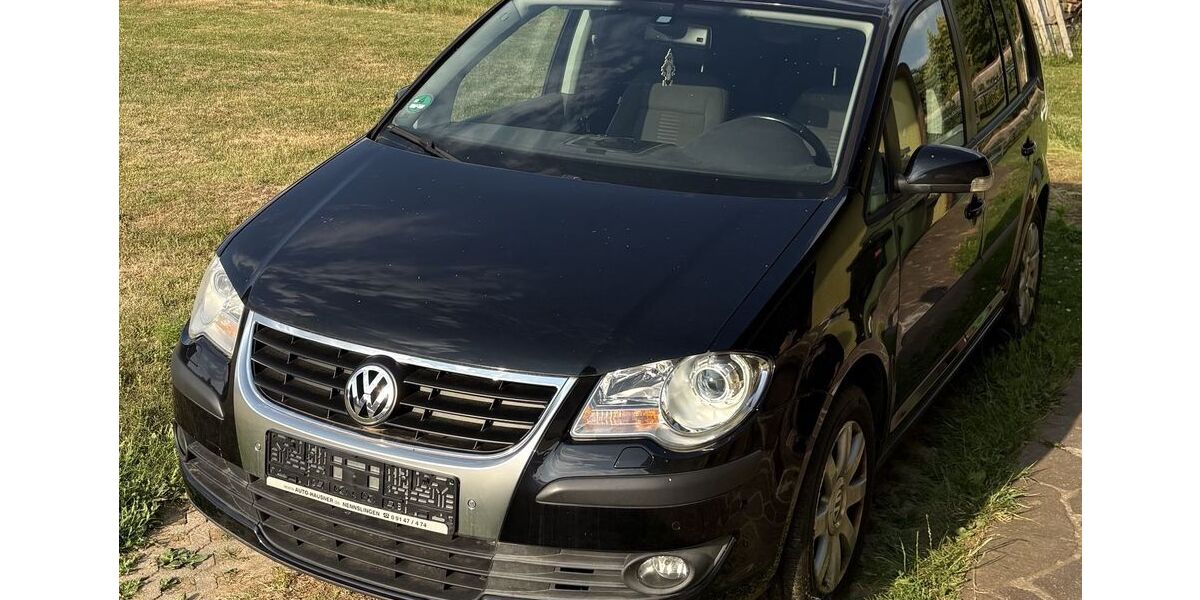 VW Touran 219.531 km 2.000 &euro; Burgsalach 91790